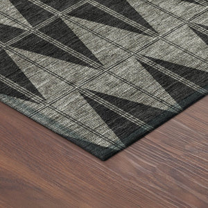 HomeRoots 8' Contemporary Round Geometric Area Rug in Black, Brown & Gray - Washable for Indoor/Outdoor Use 691066
