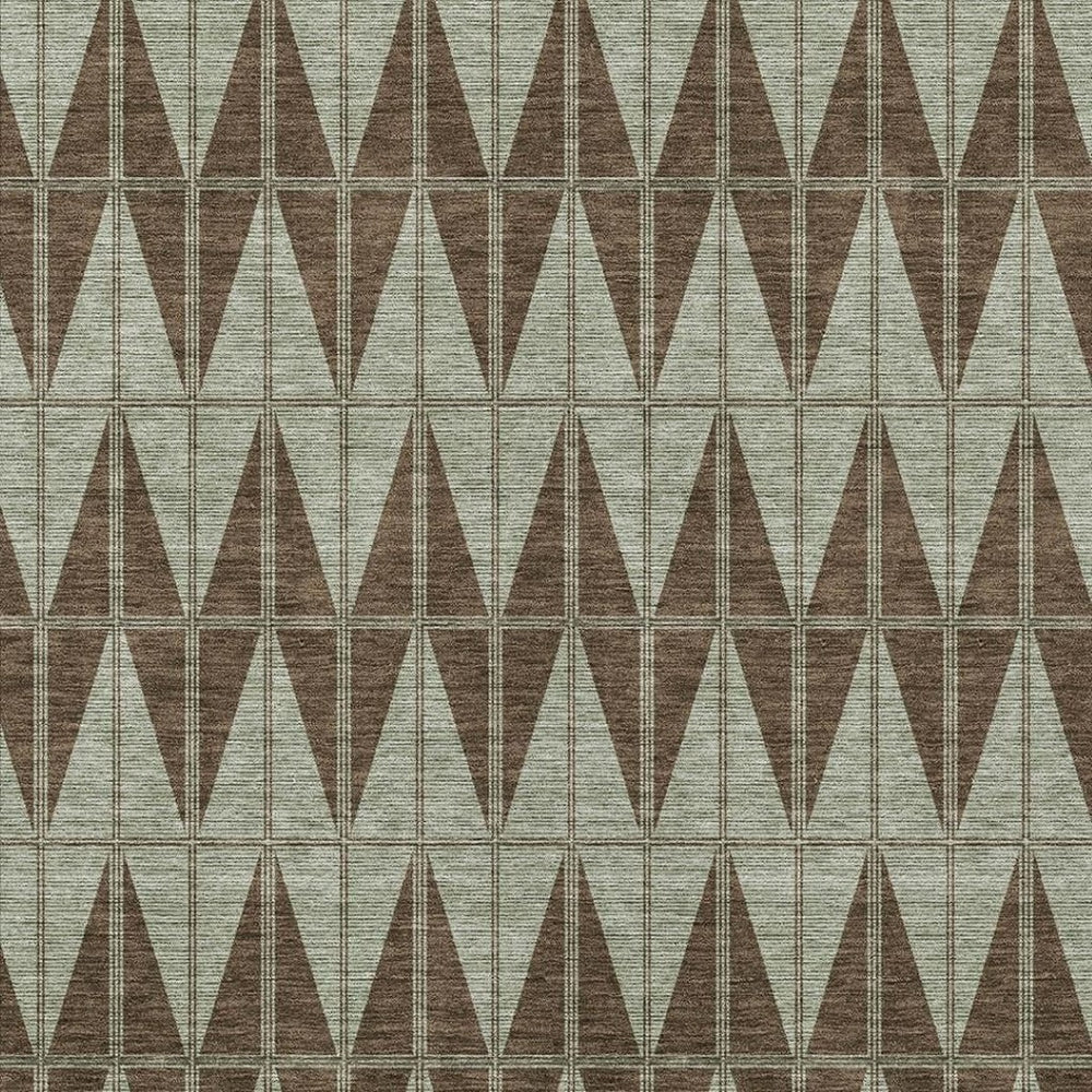 HomeRoots 5' Chocolate & Beige Geometric Indoor/Outdoor Area Rug - Durable, Washable, Stylish for Any Space 691071
