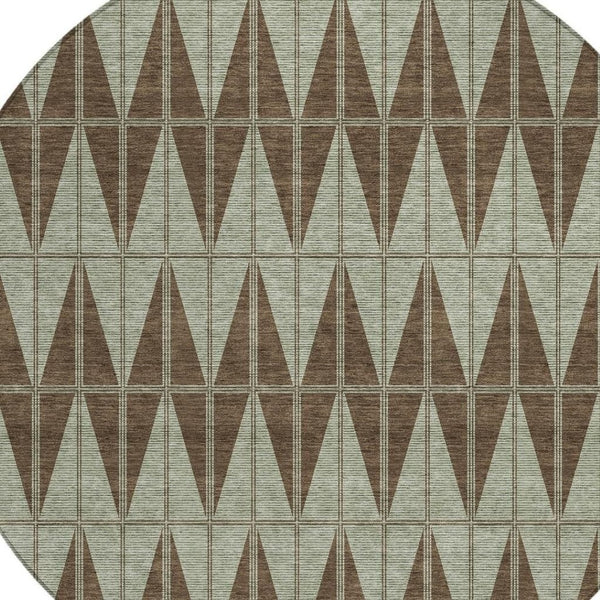HomeRoots 8' Chocolate and Beige Round Geometric Area Rug – Stylish, Washable, Durable for Indoor & Outdoor Use 691072