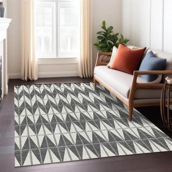 HomeRoots 5' Modern Geometric Ivory Gray and Black Area Rug - Washable, Durable for Indoor/Outdoor Use! 691077