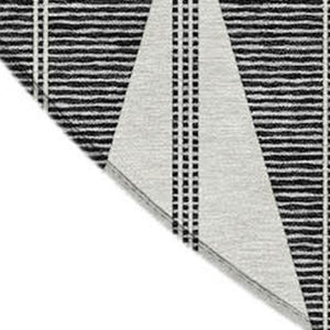 HomeRoots 8' Round Geometric Area Rug in Ivory, Gray & Black - Stylish, Washable, Indoor/Outdoor Versatile Design 691078