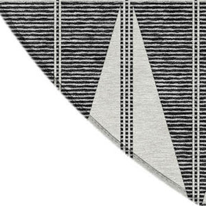 HomeRoots 8' Round Geometric Area Rug in Ivory, Gray & Black - Stylish, Washable, Indoor/Outdoor Versatile Design 691078