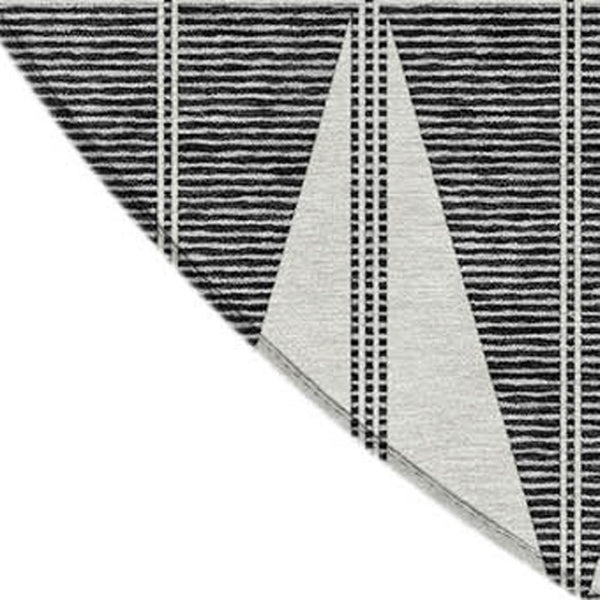 HomeRoots 8' Round Geometric Area Rug in Ivory, Gray & Black - Stylish, Washable, Indoor/Outdoor Versatile Design 691078