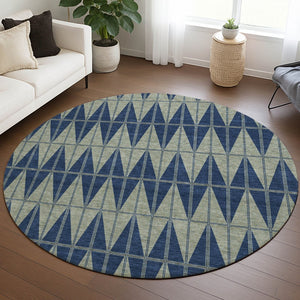 HomeRoots 8' Navy Blue and Beige Round Geometric Rug - Stylish, Washable, Indoor/Outdoor, Durable Design! 691084