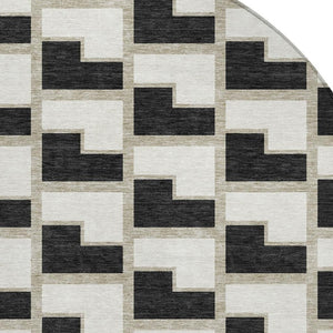 HomeRoots 8' Black and Ivory Round Washable Geometric Area Rug – Modern Indoor/Outdoor Style for Any Space 691124