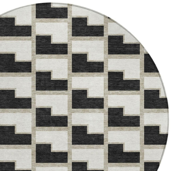 HomeRoots 8' Black and Ivory Round Washable Geometric Area Rug – Modern Indoor/Outdoor Style for Any Space 691124