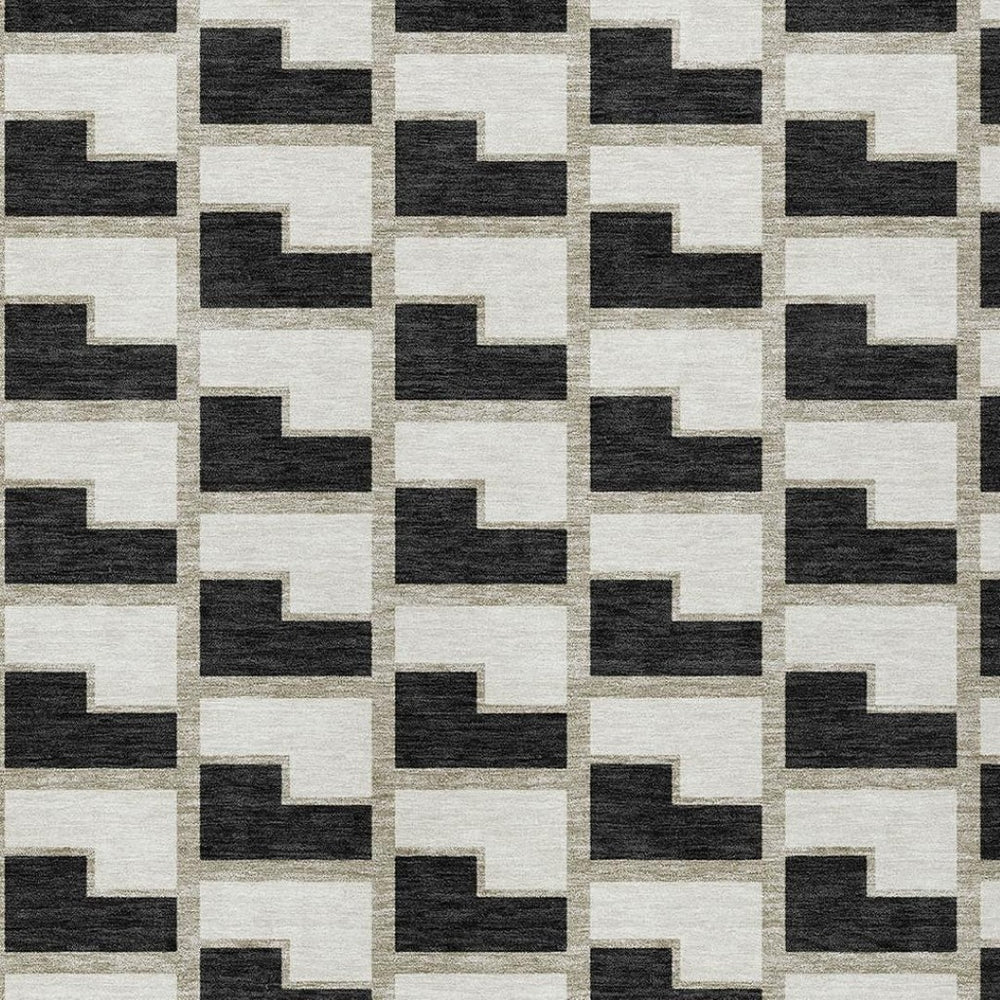 HomeRoots 8' X 10' Black and Ivory Geometric Washable Indoor-Outdoor Rug for High-Traffic Spaces, Easy Care 691125