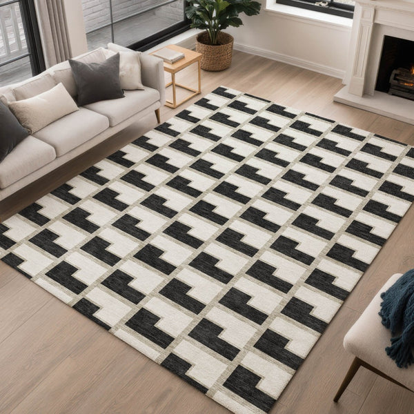 HomeRoots 10' X 14' Black And Ivory Geometric Area Rug - Stylish, Machine Washable, Indoor/Outdoor Versatile Decor 691127