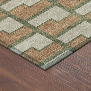 HomeRoots 8' Stylish Copper Beige and Olive Green Round Geometric Washable Rug for Indoor & Outdoor Spaces 691136