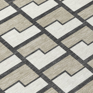 HomeRoots 8' Modern Geometric Ivory and Charcoal Round Area Rug – Washable, Durable for Indoor & Outdoor Use 691142