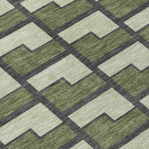HomeRoots 8' Stylish Olive Green, Beige & Charcoal Round Geometric Washable Area Rug for Indoor & Outdoor Use 691154