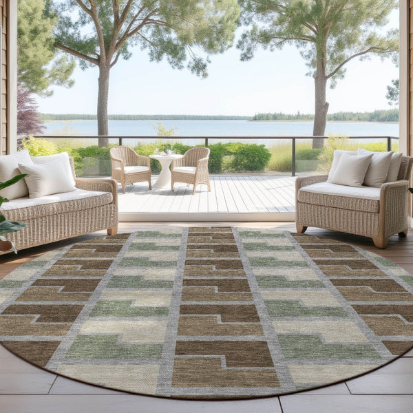 HomeRoots 8' Round Geometric Area Rug in Chocolate Gray & Beige - Washable, Indoor/Outdoor, Durable Design 691166