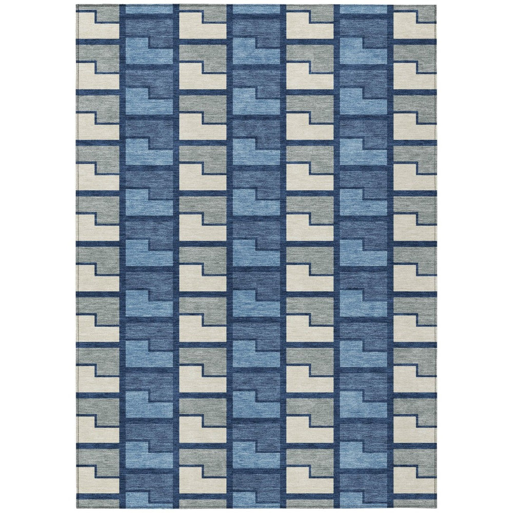 HomeRoots 5' Washable Navy Blue, Gray & Charcoal Geometric Area Rug for Indoor & Outdoor High-Traffic Use 691177