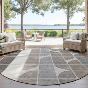 HomeRoots 8' Modern Geometric Round Area Rug in Silver, Brown & Gray | Washable for Indoor & Outdoor Use 691208