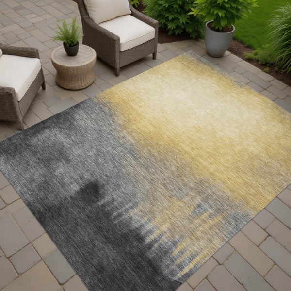 HomeRoots 5' X 8' Modern Abstract Granite Gray and Gold Washable Area Rug for Indoor and Outdoor Spaces 691315