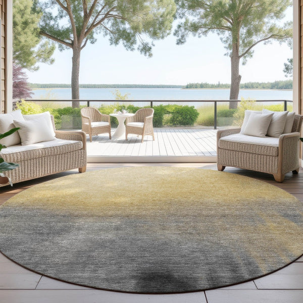 HomeRoots 8' Granite Gray Gold Round Abstract Area Rug - Stylish, Washable, Indoor/Outdoor, Modern Design! 691316