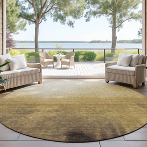 HomeRoots 8' Round Washable Area Rug in Amber Brown & Ivory - Stylish Geometric Design for Indoor/Outdoor Use 691328