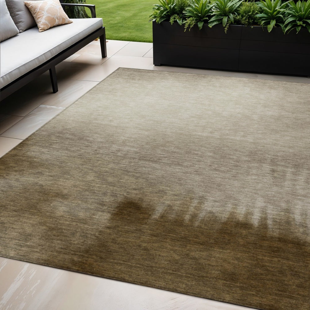 HomeRoots 5' Khaki Brown & Beige Abstract Area Rug – Durable, Washable Design for Indoor & Outdoor Spaces 691333