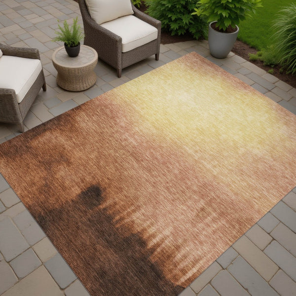 HomeRoots 5' Modern Rust Orange & Wheat Abstract Washable Area Rug for Indoor/Outdoor High-Traffic Spaces 691351