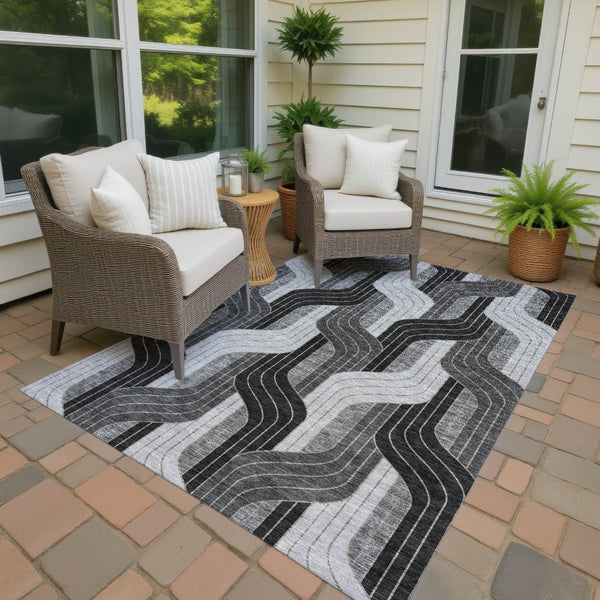 HomeRoots 5' Stylish Black, Gray & Silver Striped Washable Area Rug – Perfect for Indoor & Outdoor Spaces! 691393