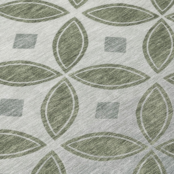 HomeRoots 5' X 8' Artichoke Green Geometric Area Rug - Washable, Stain-Resistant for Indoor & Outdoor Use! 691435