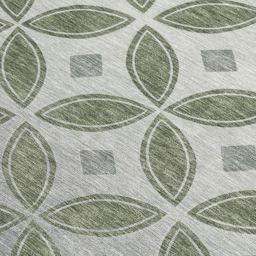 HomeRoots 8' X 10' Artichoke Green & Ivory Geometric Washable Rug - Durable, Stylish for Indoor & Outdoor Use 691437