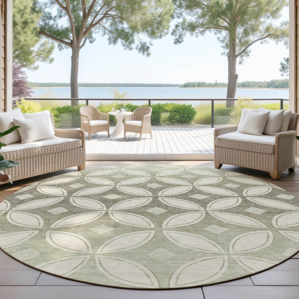 HomeRoots 8' Round Geometric Washable Area Rug in Beige, Ivory & Sage - Perfect for Indoor & Outdoor Spaces! 691442