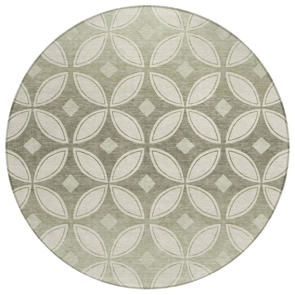 HomeRoots 8' Round Geometric Washable Area Rug in Beige, Ivory & Sage - Perfect for Indoor & Outdoor Spaces! 691442
