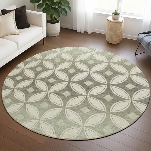 HomeRoots 8' Round Geometric Washable Area Rug in Beige, Ivory & Sage - Perfect for Indoor & Outdoor Spaces! 691442