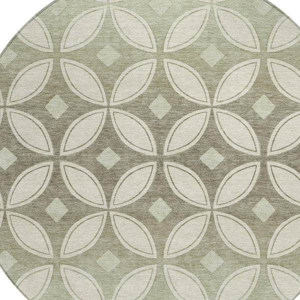 HomeRoots 8' Round Geometric Washable Area Rug in Beige, Ivory & Sage - Perfect for Indoor & Outdoor Spaces! 691442