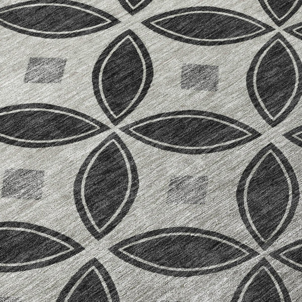 HomeRoots 8' Black And Ivory Round Geometric Washable Area Rug - Stylish, Durable, Indoor/Outdoor, Easy Care! 691448