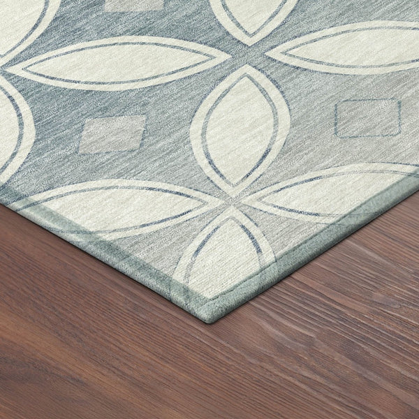 HomeRoots 8' Ivory and Blue Geometric Round Rug - Stylish, Washable Design for Indoors & Outdoors, Durable! 691460