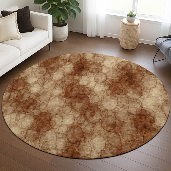 HomeRoots 8' Round Abstract Washable Area Rug in Rust & Orange - Stylish Indoor/Outdoor Décor for Any Space 691502