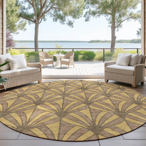 HomeRoots 8' Gold and Brown Round Seashell Area Rug - Stylish, Washable & Durable for Indoor/Outdoor Use 691532