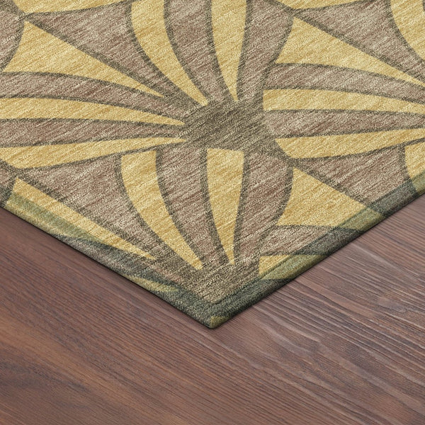 HomeRoots 8' Gold and Brown Round Seashell Area Rug - Stylish, Washable & Durable for Indoor/Outdoor Use 691532