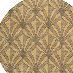 HomeRoots 8' Gold and Brown Round Seashell Area Rug - Stylish, Washable & Durable for Indoor/Outdoor Use 691532