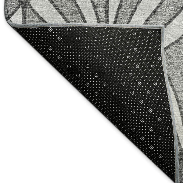 HomeRoots 5' X 8' Washable Gray Silver Charcoal Seashell Rug - Stylish Indoor/Outdoor Design for High-Traffic Areas 691537
