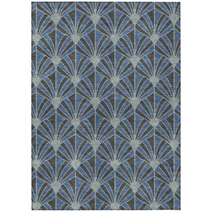HomeRoots 5' Navy Blue & Charcoal Seashell Area Rug - Washable Indoor/Outdoor Design for High-Traffic Spaces 691549