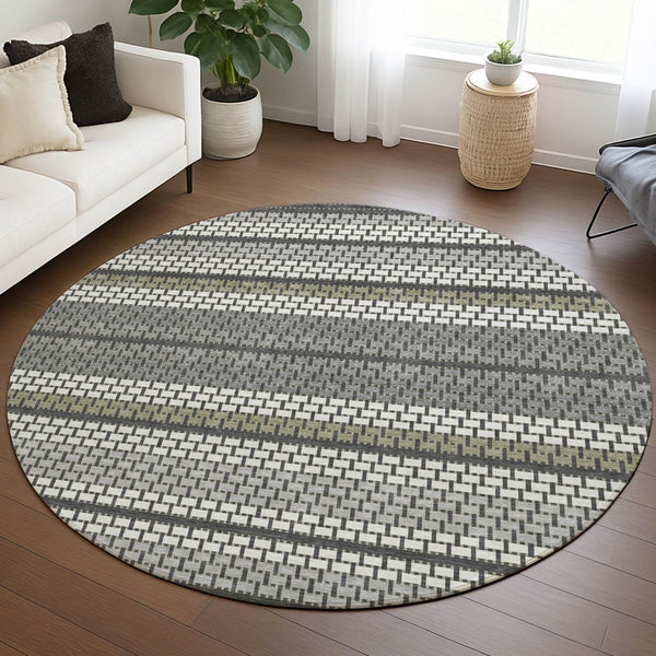 HomeRoots 8' Round Striped Area Rug in Gray, Silver & Ivory - Stylish, Washable, Indoor/Outdoor Durability! 691598