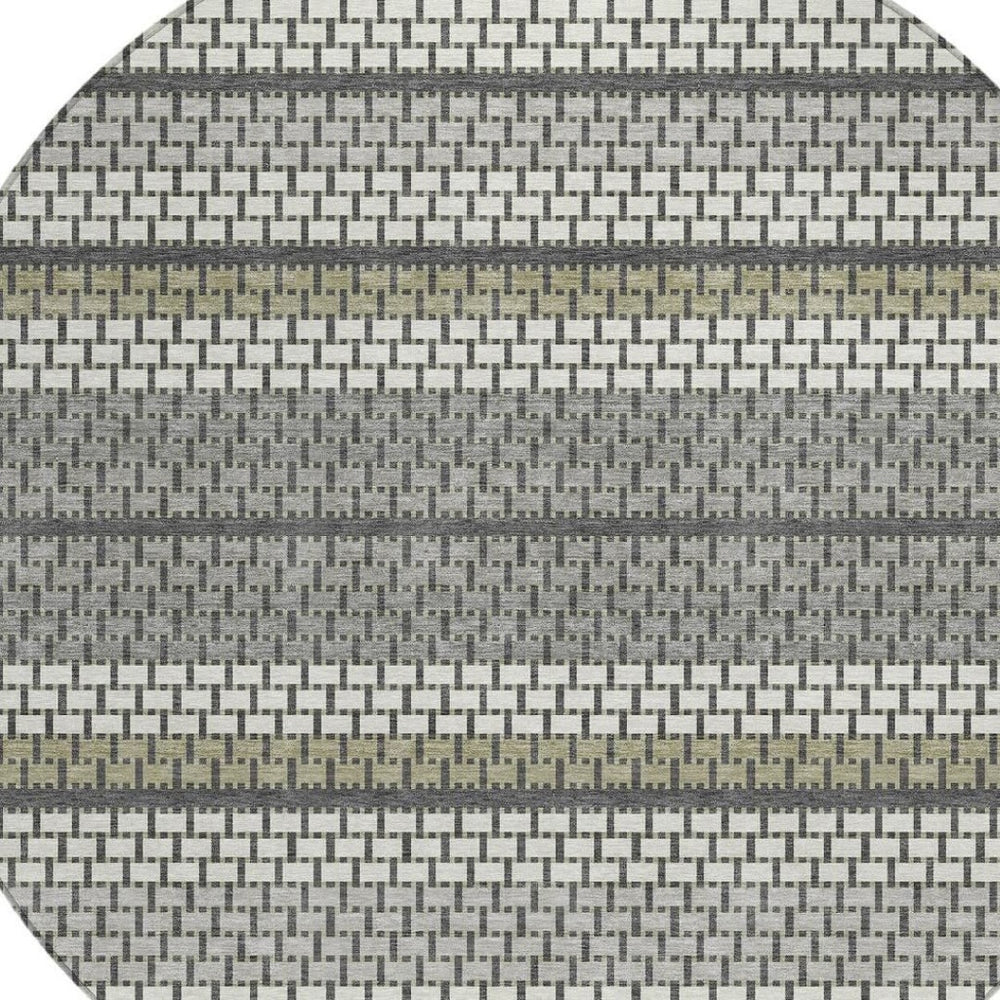 HomeRoots 8' Round Striped Area Rug in Gray, Silver & Ivory - Stylish, Washable, Indoor/Outdoor Durability! 691598