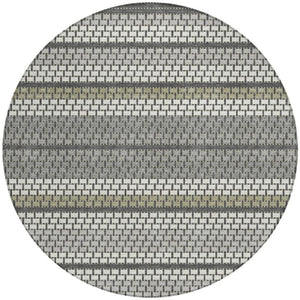 HomeRoots 8' Round Striped Area Rug in Gray, Silver & Ivory - Stylish, Washable, Indoor/Outdoor Durability! 691598