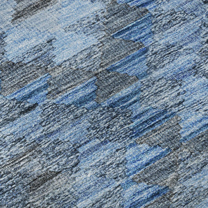 HomeRoots 8' X 8' Navy Blue Gray Silver Geometric Washable Round Rug – UV Protected, Stain-Resistant Design! 691839