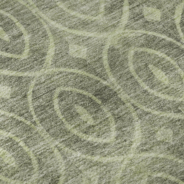 HomeRoots 8' X 8' Artichoke Green & Ivory Geometric Round Rug - Washable, UV Protected, Durable & Stylish! 691857