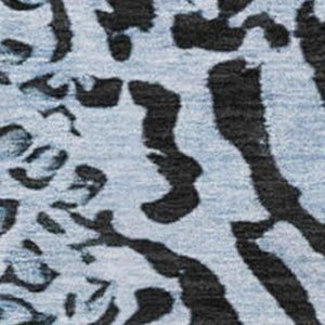 HomeRoots 8' X 8' Stylish Blue & Black Animal Print Washable Round Rug with UV Protection, Perfect for Any Room! 692031