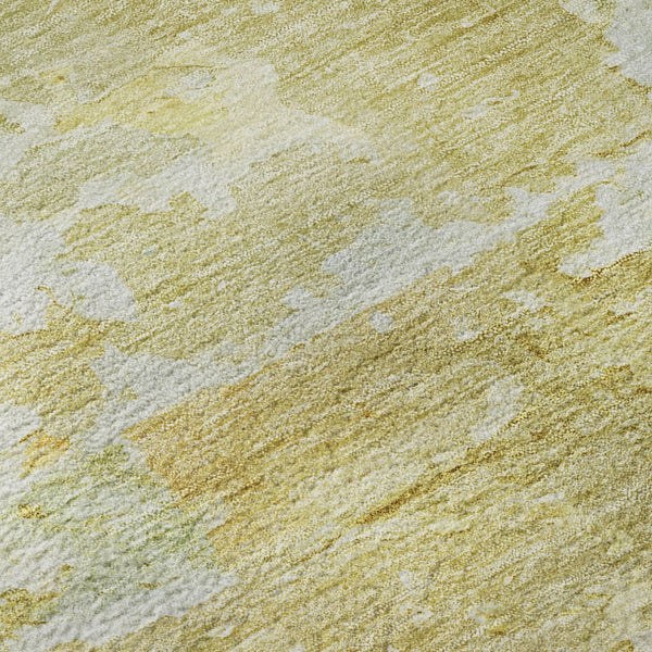 HomeRoots 8' X 8' Stylish Gold Beige Ivory Abstract Round Area Rug - Washable, UV Protected, Durable Design 692187