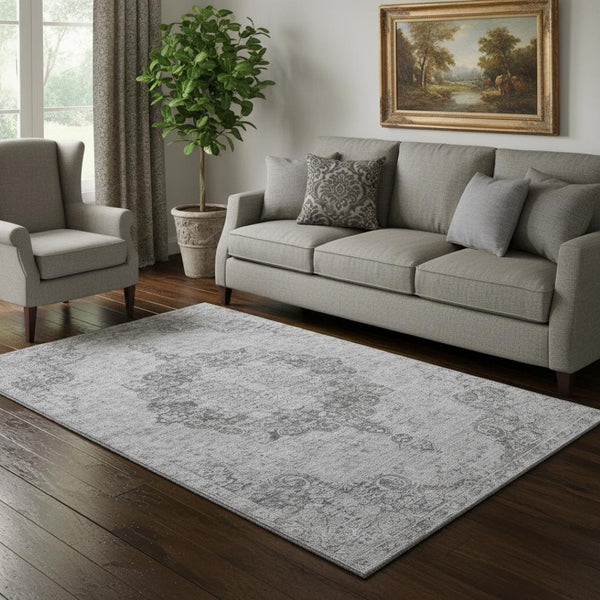 HomeRoots 5' X 8' Silver and Gray Oriental Area Rug - Washable, Stain Resistant, UV Protected for Family Homes 692330
