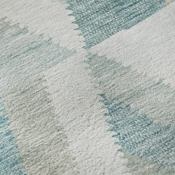 HomeRoots 8' X 8' Teal Ivory and Gray Geometric Washable Round Rug - Durable, Stylish, UV Protected for Homes 692463