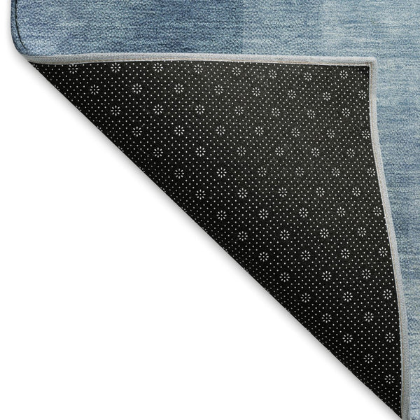 HomeRoots 5' Blue and Ivory Geometric Area Rug - Washable, UV Protected, Stain Resistant for Modern Spaces 692483