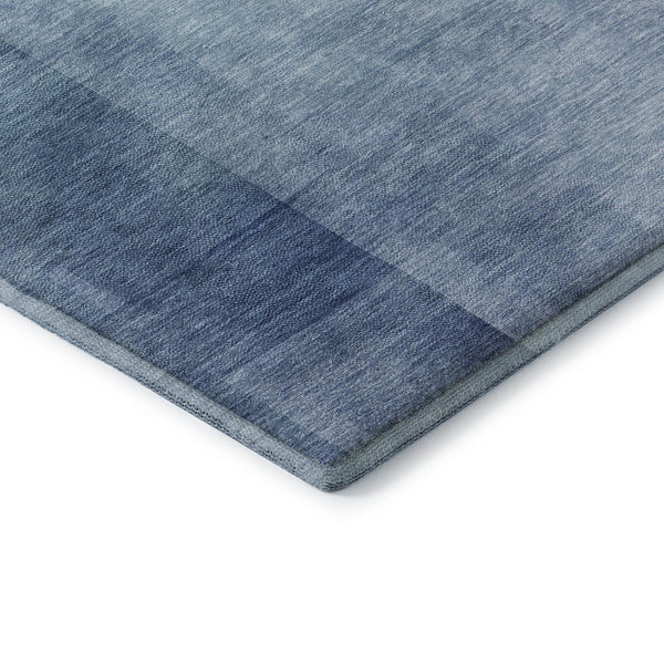 HomeRoots 5' Blue and Ivory Geometric Area Rug - Washable, UV Protected, Stain Resistant for Modern Spaces 692483