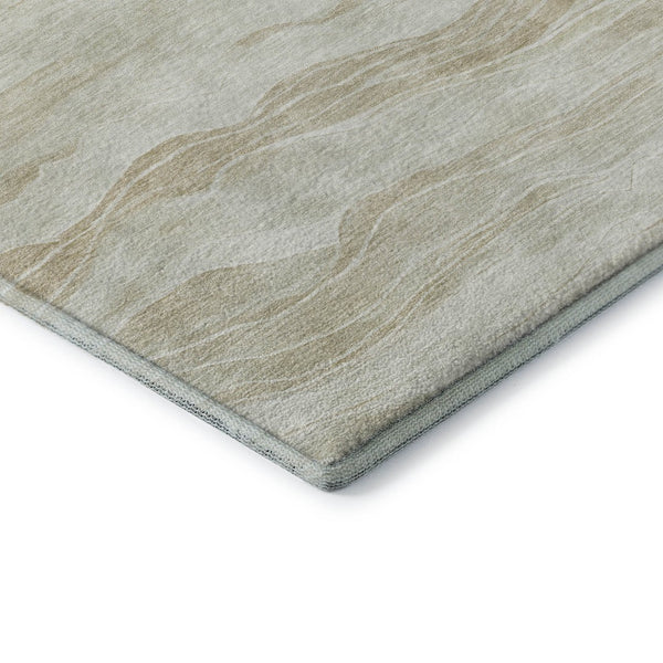 HomeRoots 8' X 8' Beige and Ivory Striped Washable Round Rug - Durable, Stylish, UV-Protected for Busy Homes 692496